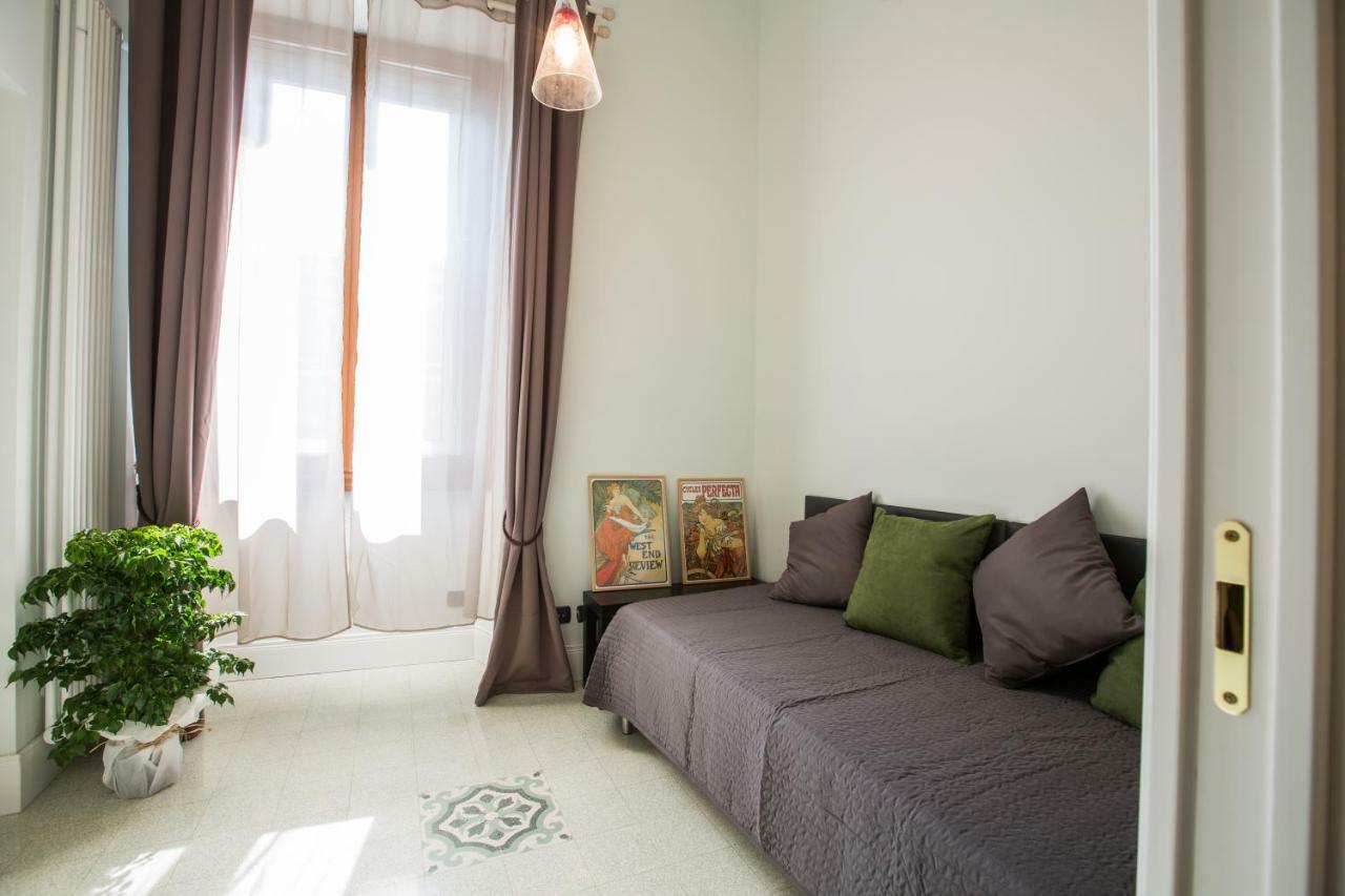 Art Nouveau Roma Colosseo Suites Exterior photo